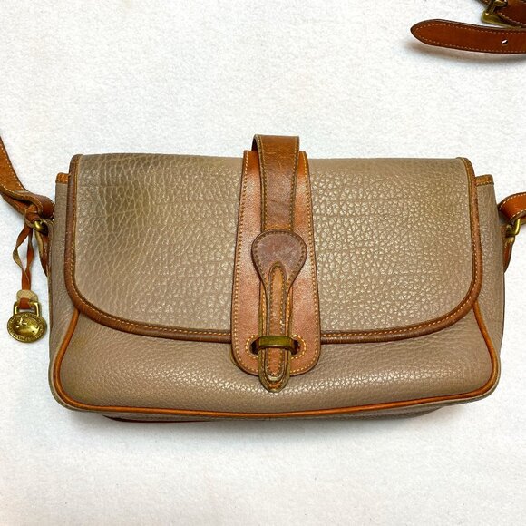 Vintage Dooney & Bourke All Weather Crossbody Bag Tan Taupe Leather 90s - Picture 1 of 16